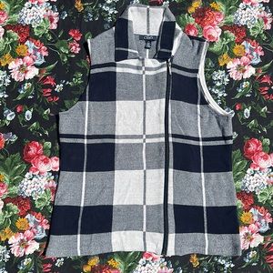 Chaps knit zip up vest Navy & White square pattern size large